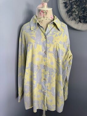 Liz Claiborne Yellow and Periwinkle Floral Button-Down Shirt